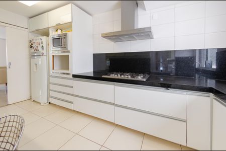 Apartamento à venda com 144m², 4 quartos e 4 vagasCozinha