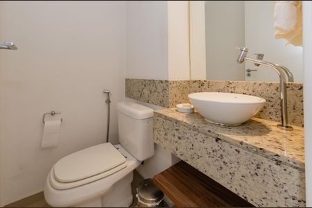 Apartamento à venda com 144m², 4 quartos e 4 vagasLavabo