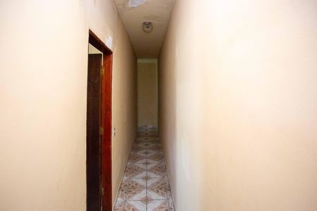 Casa à venda com 180m², 2 quartos e 2 vagasCorredor