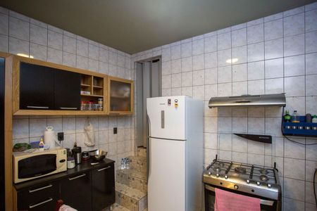 Casa à venda com 180m², 2 quartos e 2 vagasCozinha Casa 3