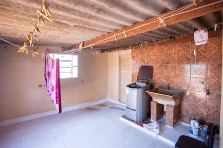 Casa à venda com 180m², 2 quartos e 2 vagasÁrea de Serviço Casa 2