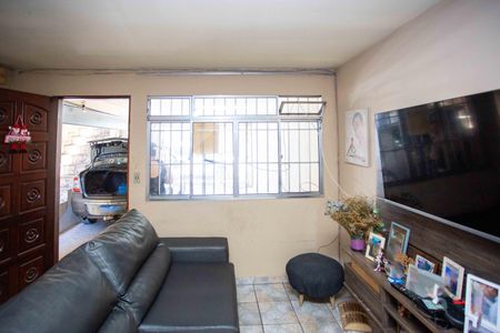 Casa à venda com 180m², 2 quartos e 2 vagasSala Casa 2