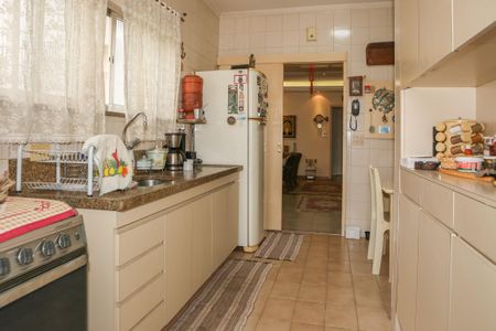 Apartamento à venda com 170m², 3 quartos e 2 vagas Apartamento à venda com 170m², 3 quartos e 2 vagasCozinha