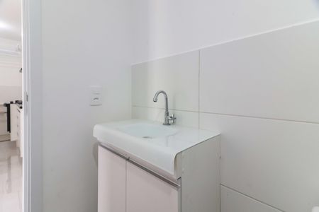 Apartamento para alugar com 37m², 2 quartos e sem vaga Apartamento para alugar com 37m², 2 quartos e sem vagaBanheiro