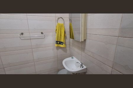 Casa à venda com 582m², 3 quartos e 3 vagasBanheiro Social 