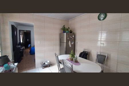 Casa à venda com 582m², 3 quartos e 3 vagasCozinha 