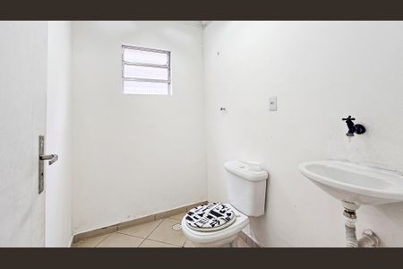 Casa para alugar com 120m², 3 quartos e sem vaga Casa para alugar com 120m², 3 quartos e sem vagaBanheiro 2