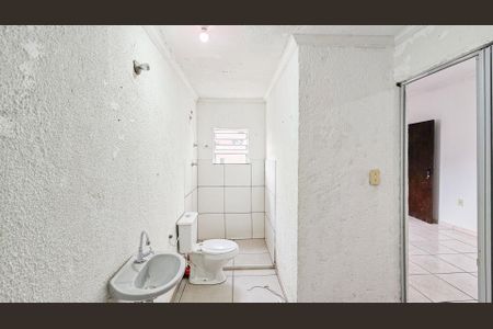 Casa para alugar com 120m², 3 quartos e sem vaga Casa para alugar com 120m², 3 quartos e sem vagaBanheiro da suíte