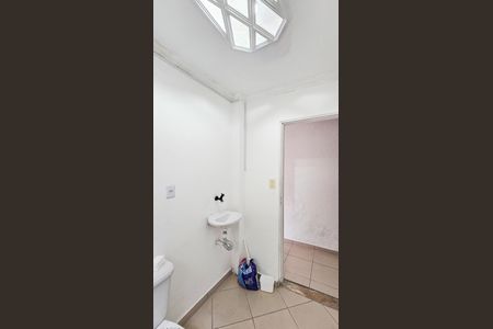 Casa para alugar com 120m², 3 quartos e sem vaga Casa para alugar com 120m², 3 quartos e sem vagaBanheiro 2