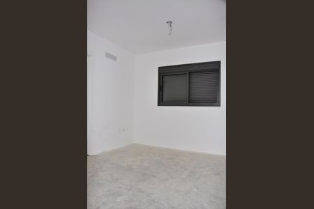 Apartamento à venda com 132m², 3 quartos e 2 vagas Apartamento à venda com 132m², 3 quartos e 2 vagasDetalhe - Quarto 01 com Suíte