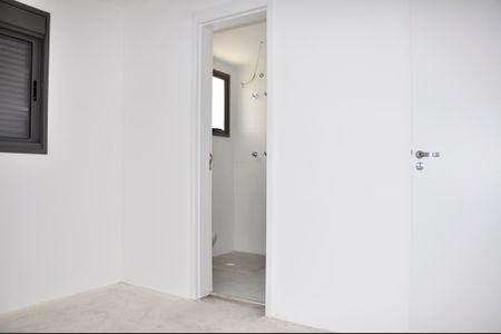 Apartamento à venda com 132m², 3 quartos e 2 vagas Apartamento à venda com 132m², 3 quartos e 2 vagasDetalhe - Quarto 02 com Suíte