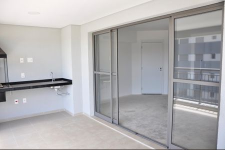 Detalhe - Varanda da Sala de apartamento à venda com 3 quartos, 132m² em City América, São Paulo
