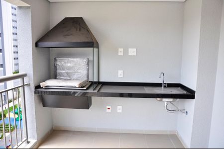 Apartamento à venda com 132m², 3 quartos e 2 vagas Apartamento à venda com 132m², 3 quartos e 2 vagasDetalhe - Varanda da Sala