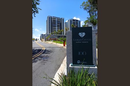 Apartamento à venda com 132m², 3 quartos e 2 vagas Apartamento à venda com 132m², 3 quartos e 2 vagasCondomínio Unique Green Parque Toronto