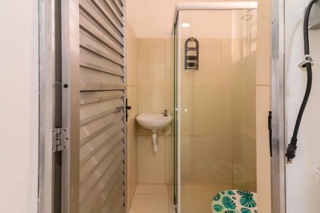 Studio para alugar com 35m², 1 quarto e sem vaga Studio para alugar com 35m², 1 quarto e sem vagaBanheiro