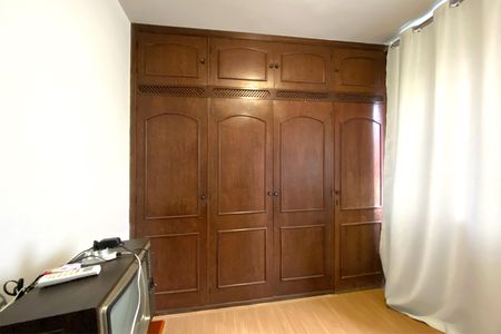 Apartamento à venda com 254m², 5 quartos e 2 vagasQuarto 3