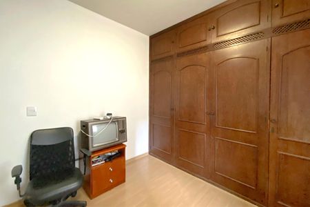 Apartamento à venda com 254m², 5 quartos e 2 vagasQuarto 3