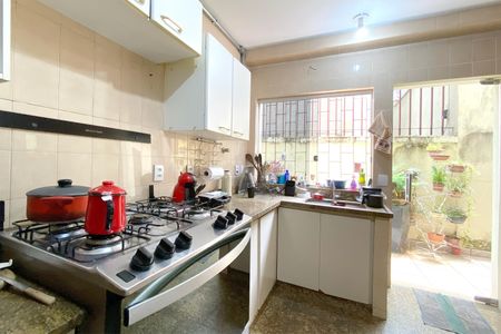 Apartamento à venda com 254m², 5 quartos e 2 vagasCozinha