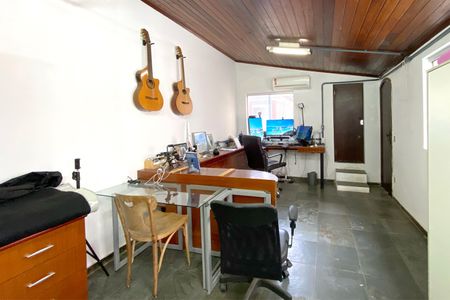 Apartamento à venda com 254m², 5 quartos e 2 vagasSuíte 1 escritório 