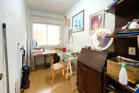 Apartamento à venda com 254m², 5 quartos e 2 vagasQuarto 4