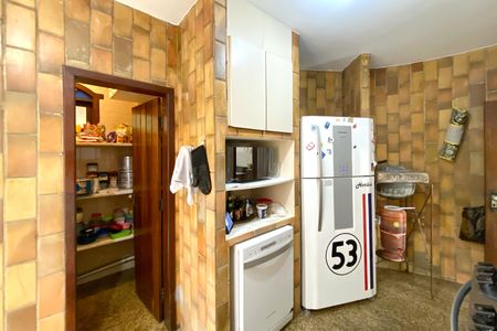 Apartamento à venda com 254m², 5 quartos e 2 vagasCozinha