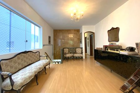 Apartamento à venda com 254m², 5 quartos e 2 vagasHall