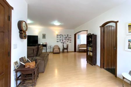 Apartamento à venda com 254m², 5 quartos e 2 vagasSala