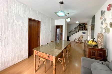 Apartamento à venda com 254m², 5 quartos e 2 vagasCopa