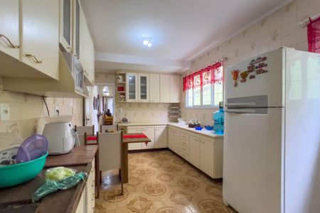 Casa à venda com 281m², 2 quartos e 2 vagasCozinha