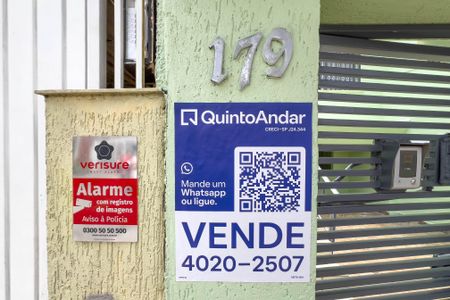 Casa à venda com 281m², 2 quartos e 2 vagasPlaca MZYE-604