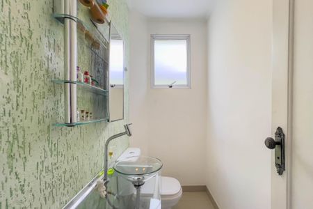 Casa à venda com 281m², 2 quartos e 2 vagasLavabo