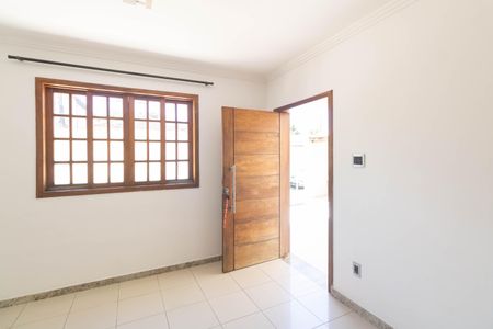 Sala de casa para alugar com 2 quartos, 170m² em Inhoaíba, Rio de Janeiro
