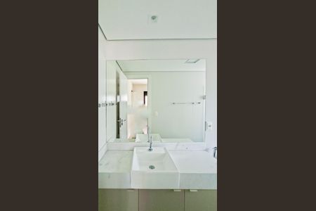 Apartamento para alugar com 70m², 2 quartos e 2 vagasBanheiro da Suíte