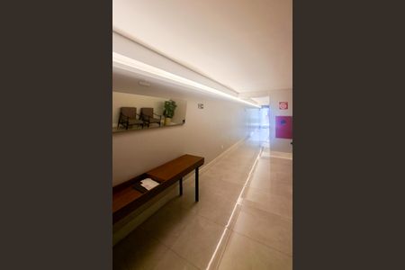 Apartamento para alugar com 70m², 2 quartos e 2 vagasHall de entrada