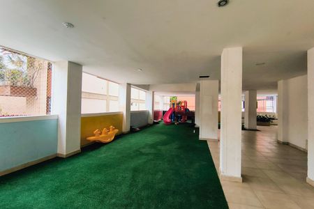 Apartamento para alugar com 80m², 2 quartos e 3 vagas Apartamento para alugar com 80m², 2 quartos e 3 vagasÁrea comum - Playground