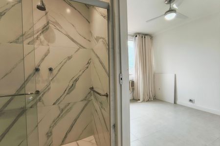 Apartamento para alugar com 80m², 2 quartos e 3 vagas Apartamento para alugar com 80m², 2 quartos e 3 vagasBanheiro da Suíte