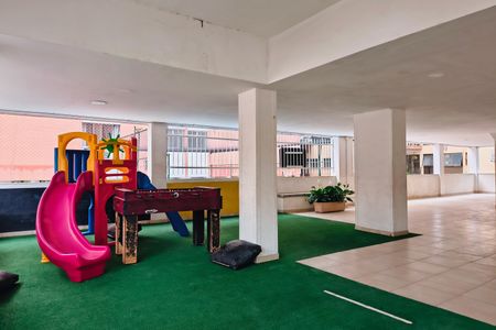Apartamento para alugar com 80m², 2 quartos e 3 vagas Apartamento para alugar com 80m², 2 quartos e 3 vagasÁrea comum - Playground