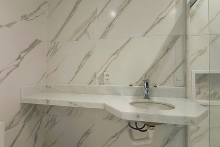 Apartamento para alugar com 80m², 2 quartos e 3 vagas Apartamento para alugar com 80m², 2 quartos e 3 vagasBanheiro da Suíte