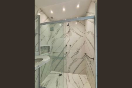 Apartamento para alugar com 80m², 2 quartos e 3 vagasBanheiro da Suíte