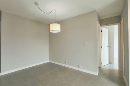 Apartamento para alugar com 80m², 2 quartos e 3 vagas Apartamento para alugar com 80m², 2 quartos e 3 vagasSala