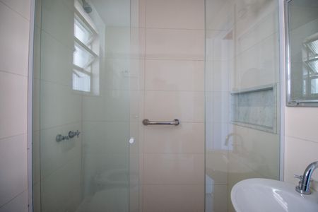 Apartamento à venda com 70m², 2 quartos e 1 vaga Apartamento à venda com 70m², 2 quartos e 1 vagaBanheiro Suite