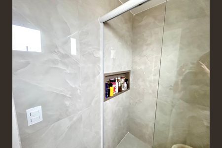 Apartamento à venda com 56m², 2 quartos e 1 vaga Apartamento à venda com 56m², 2 quartos e 1 vagaBanheiro da Suíte