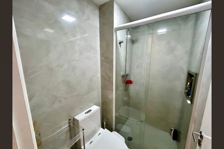 Apartamento à venda com 56m², 2 quartos e 1 vaga Apartamento à venda com 56m², 2 quartos e 1 vagaBanheiro 1