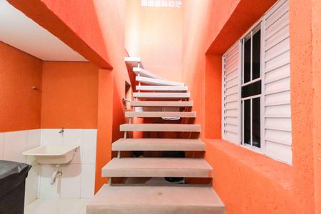 Studio para alugar com 35m², 1 quarto e sem vaga Studio para alugar com 35m², 1 quarto e sem vagaEscadas