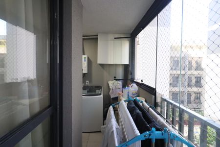 Sala de apartamento à venda com 2 quartos, 48m² em Centro, Osasco