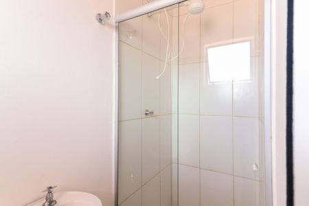 Banheiro de kitnet/studio para alugar com 1 quarto, 25m² em Vila Butantã, São Paulo