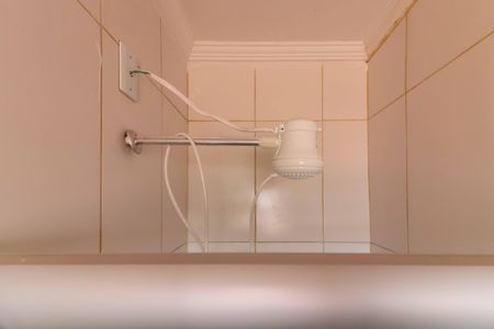 Banheiro de kitnet/studio para alugar com 1 quarto, 25m² em Vila Butantã, São Paulo