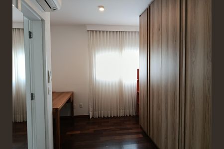 Apartamento para alugar com 206m², 2 quartos e 4 vagasCloset da suíte 2