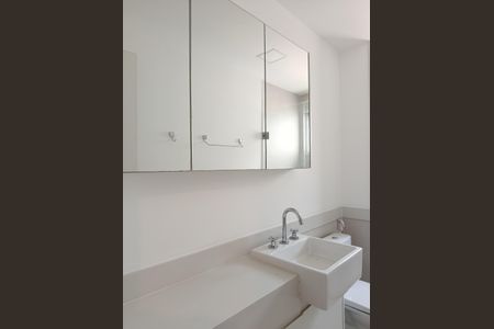 Apartamento para alugar com 206m², 2 quartos e 4 vagasBanheiro 1 da Suíte 2
