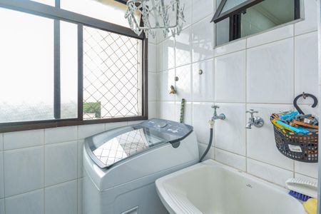 Apartamento à venda com 65m², 2 quartos e 1 vagaÁrea de Serviço